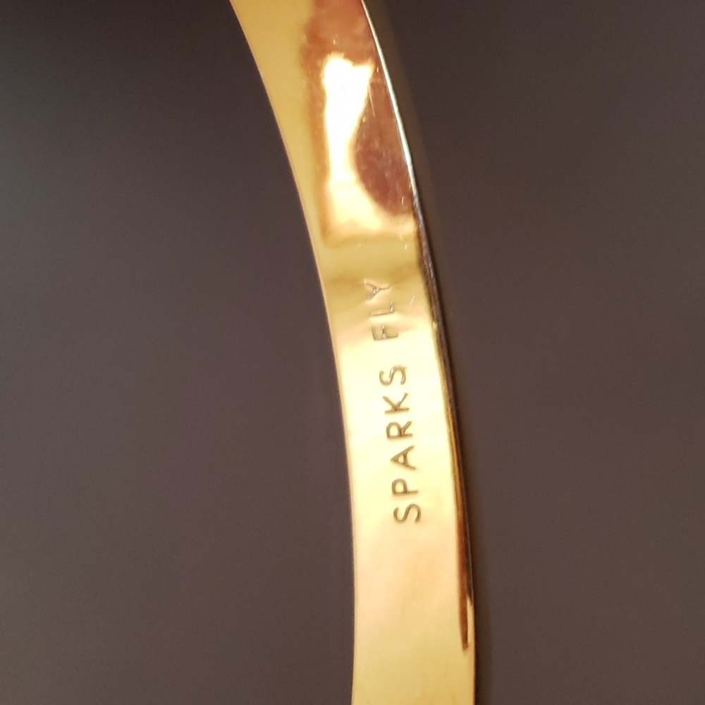 Kate Spade " Sparks Fly " Hinged Bangle in Coral